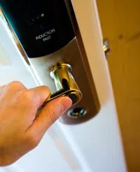 Phoenix Quickly Locksmith Phoenix, AZ 602-687-4458 Phoenix Quickly Locksmith Phoenix, AZ 602-687-4458 - comm-01